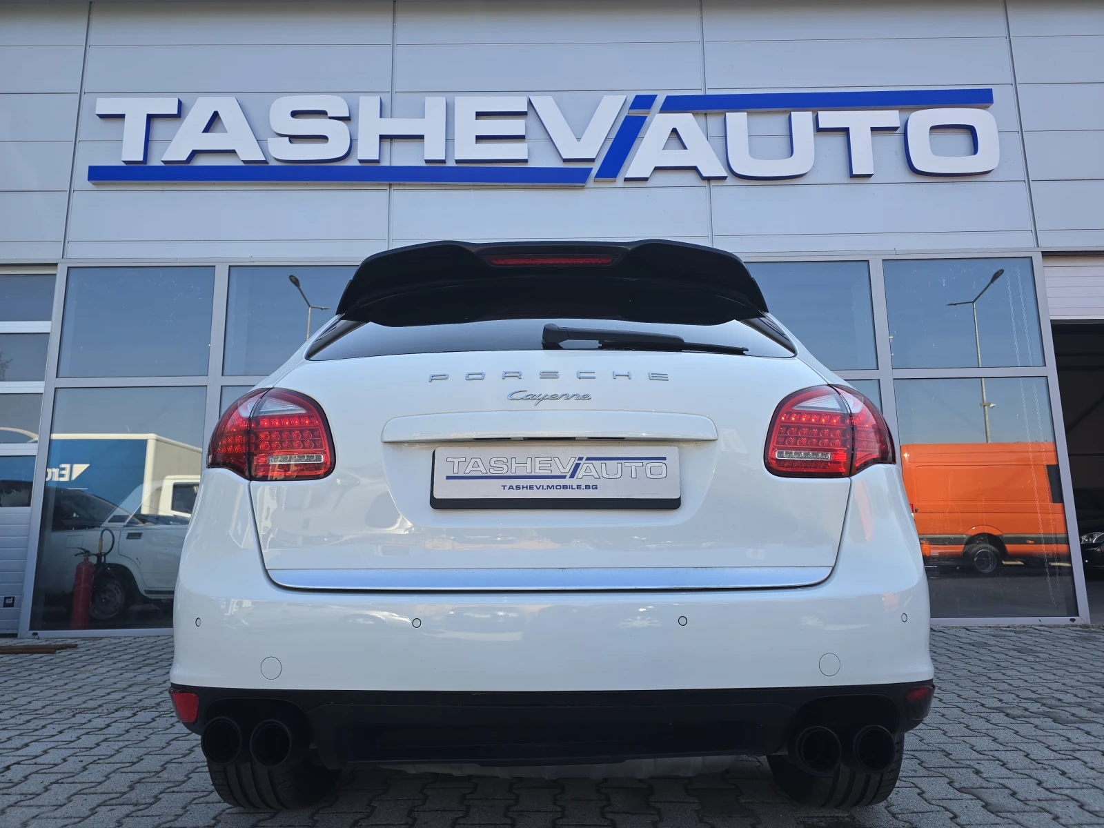 Porsche Cayenne 3.0 TDi!!BOSE!!PANORAMA!!8-скорости!!!, снимка 7 - Автомобили и джипове - 56110126
