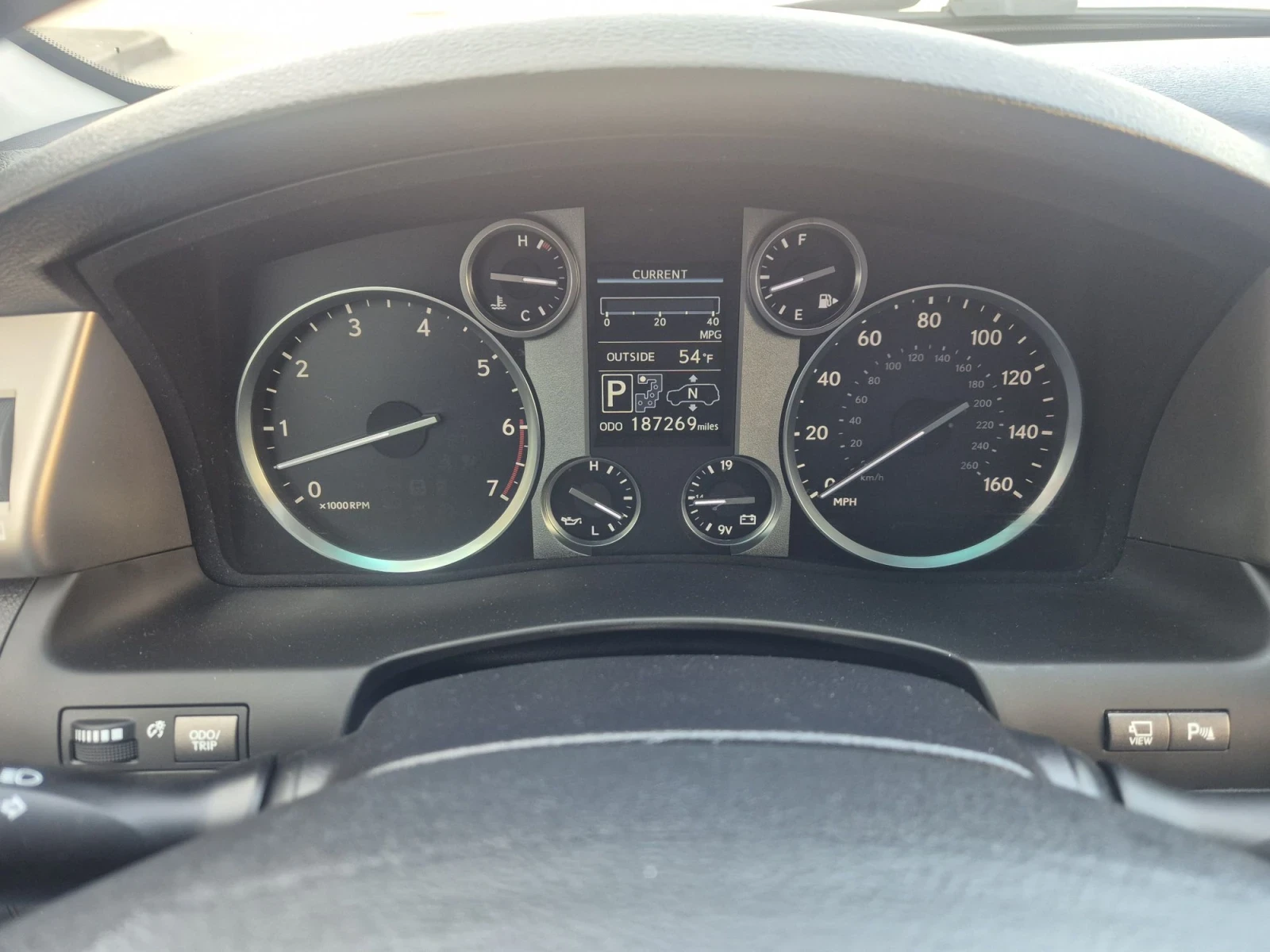 Lexus LX 570 V8 , снимка 16 - Автомобили и джипове - 56407806