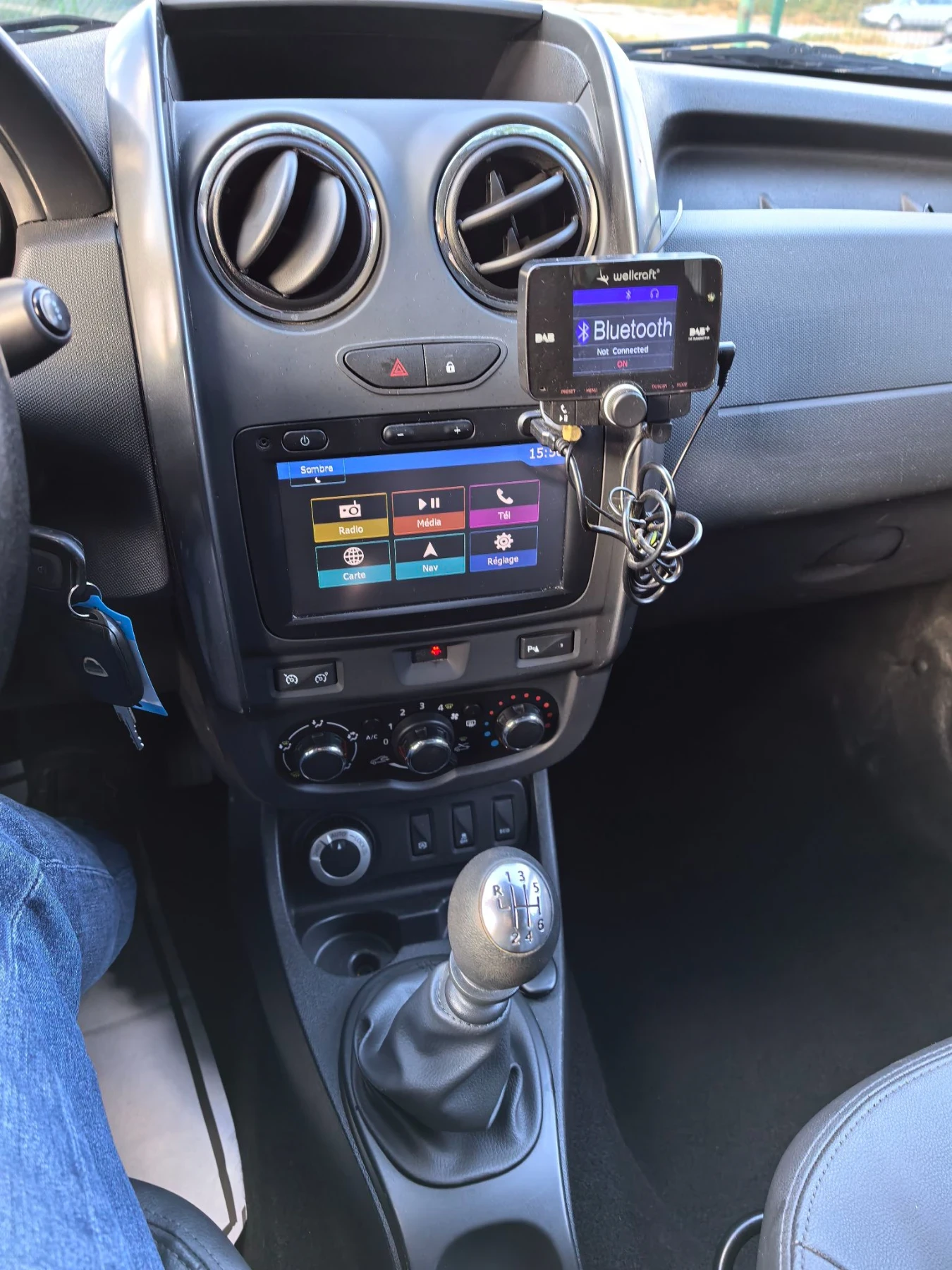 Dacia Duster 1.2 i 4х4, снимка 13 - Автомобили и джипове - 56682705