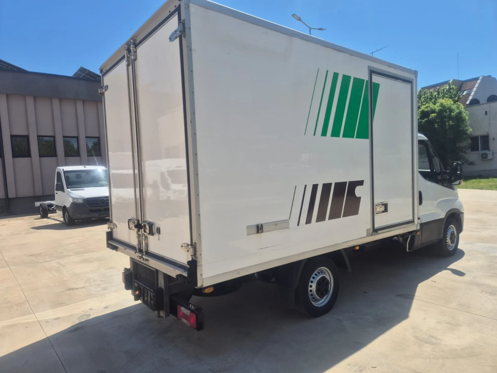Iveco 35c15 3.0 HPI  хладилен, снимка 4 - Бусове и автобуси - 54429053