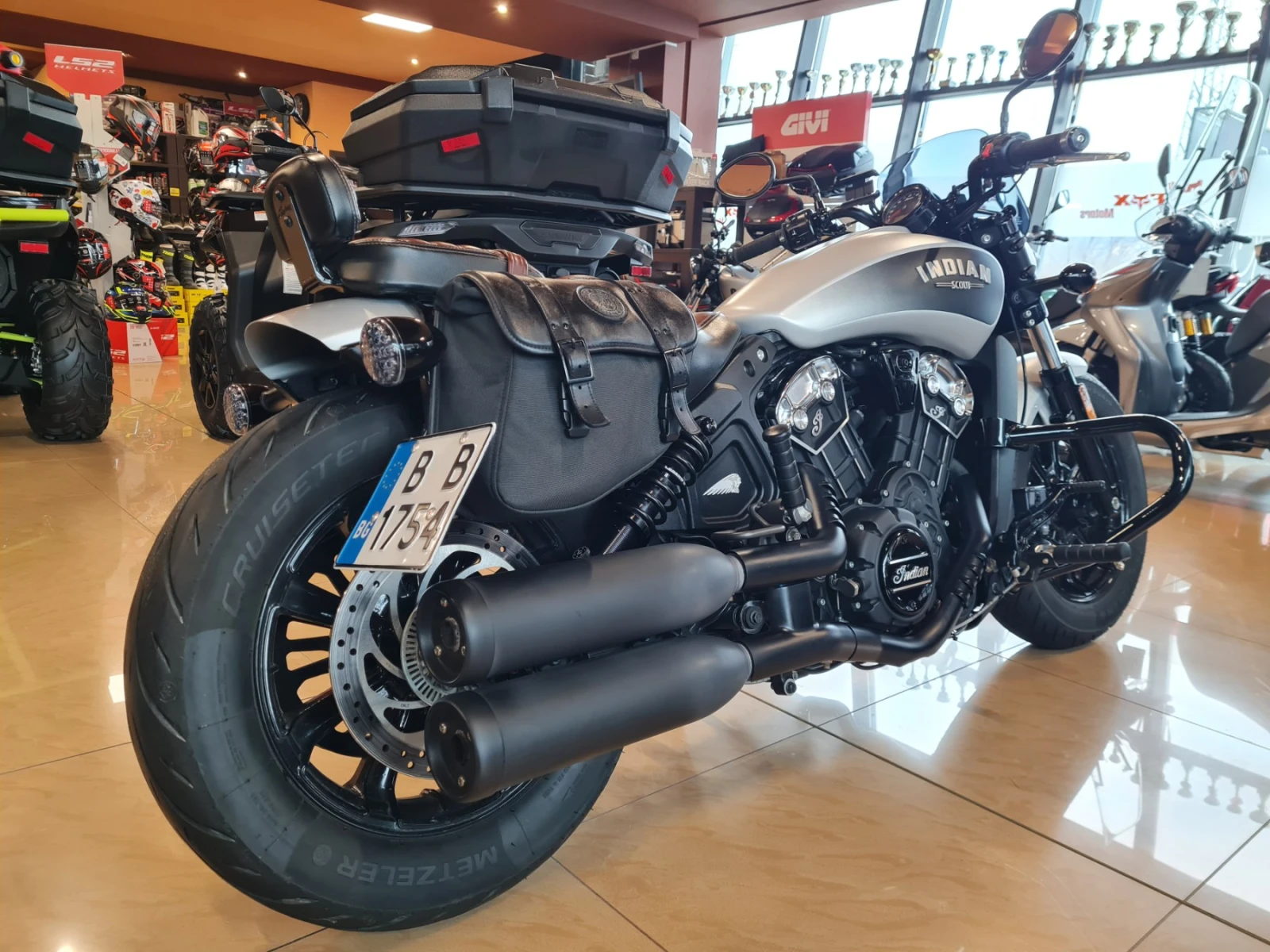 Indian Scout Bobber - изображение 6