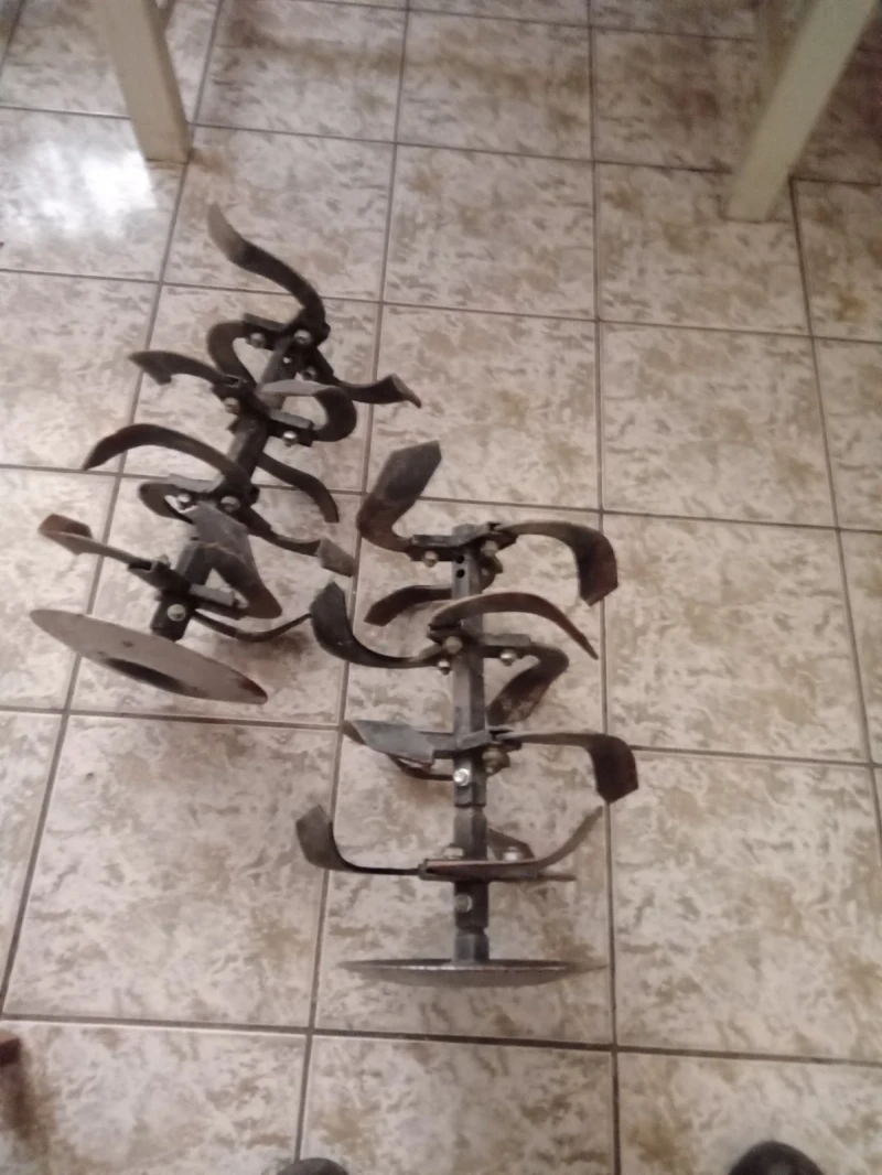 Мотокултиватор Друга марка, снимка 2 - Селскостопанска техника - 52590740