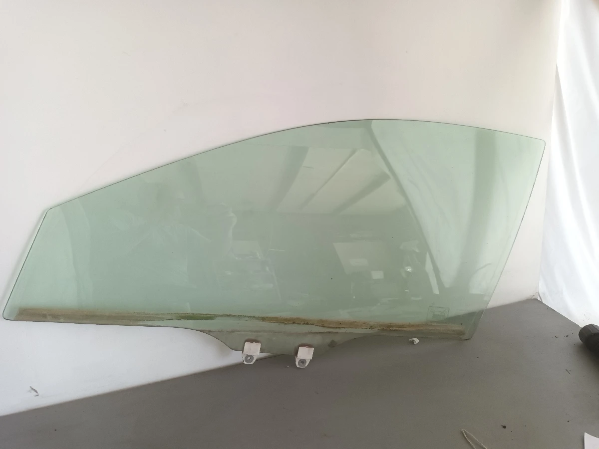 Стъкло предно ляво хонда акорд 2.0 