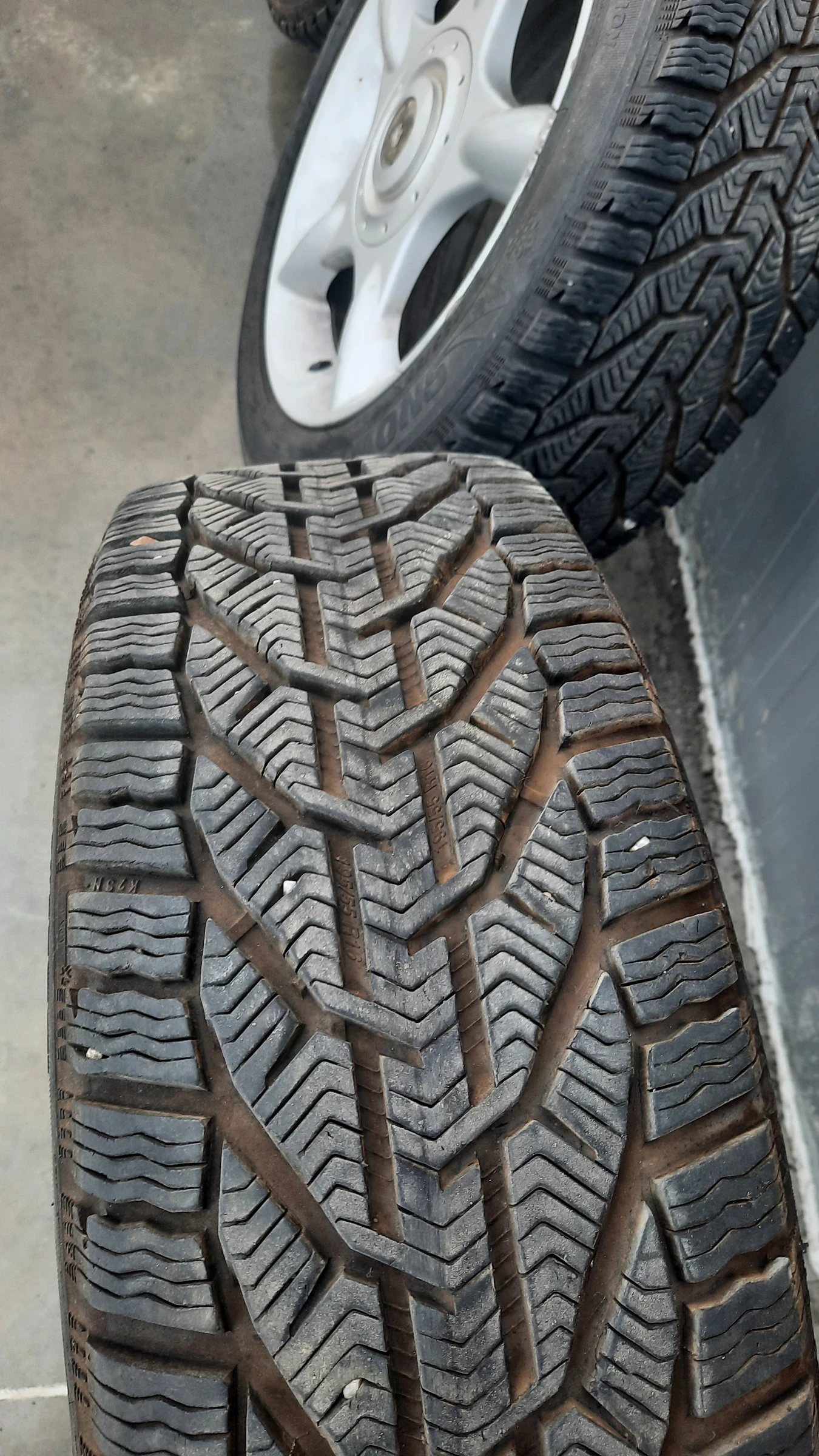 ���� � ������ 195/55R16 | Mobile.bg � ����������� 2
