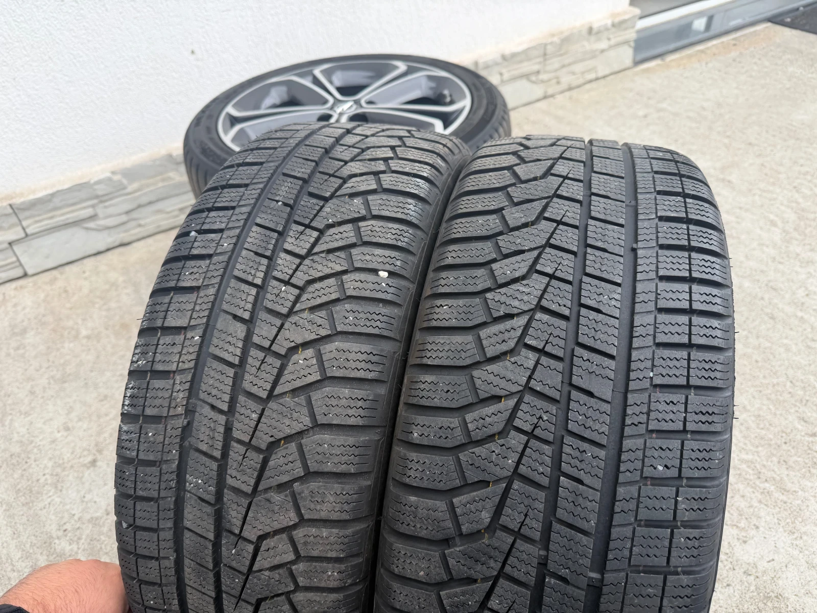 Гуми с джанти Nexen 215/45R17, снимка 11 - Гуми и джанти - 54075348