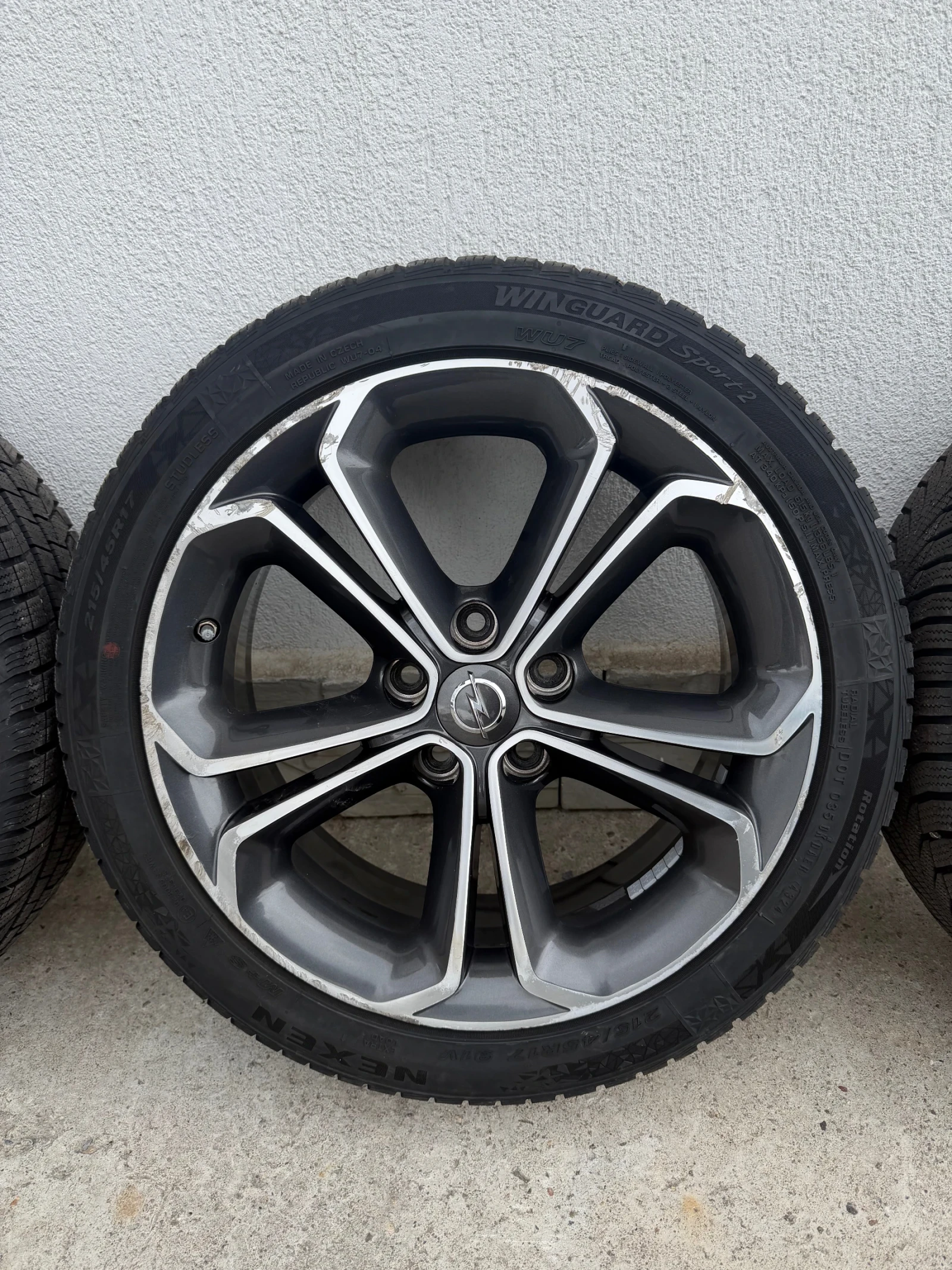 Гуми с джанти Nexen 215/45R17, снимка 7 - Гуми и джанти - 54075348
