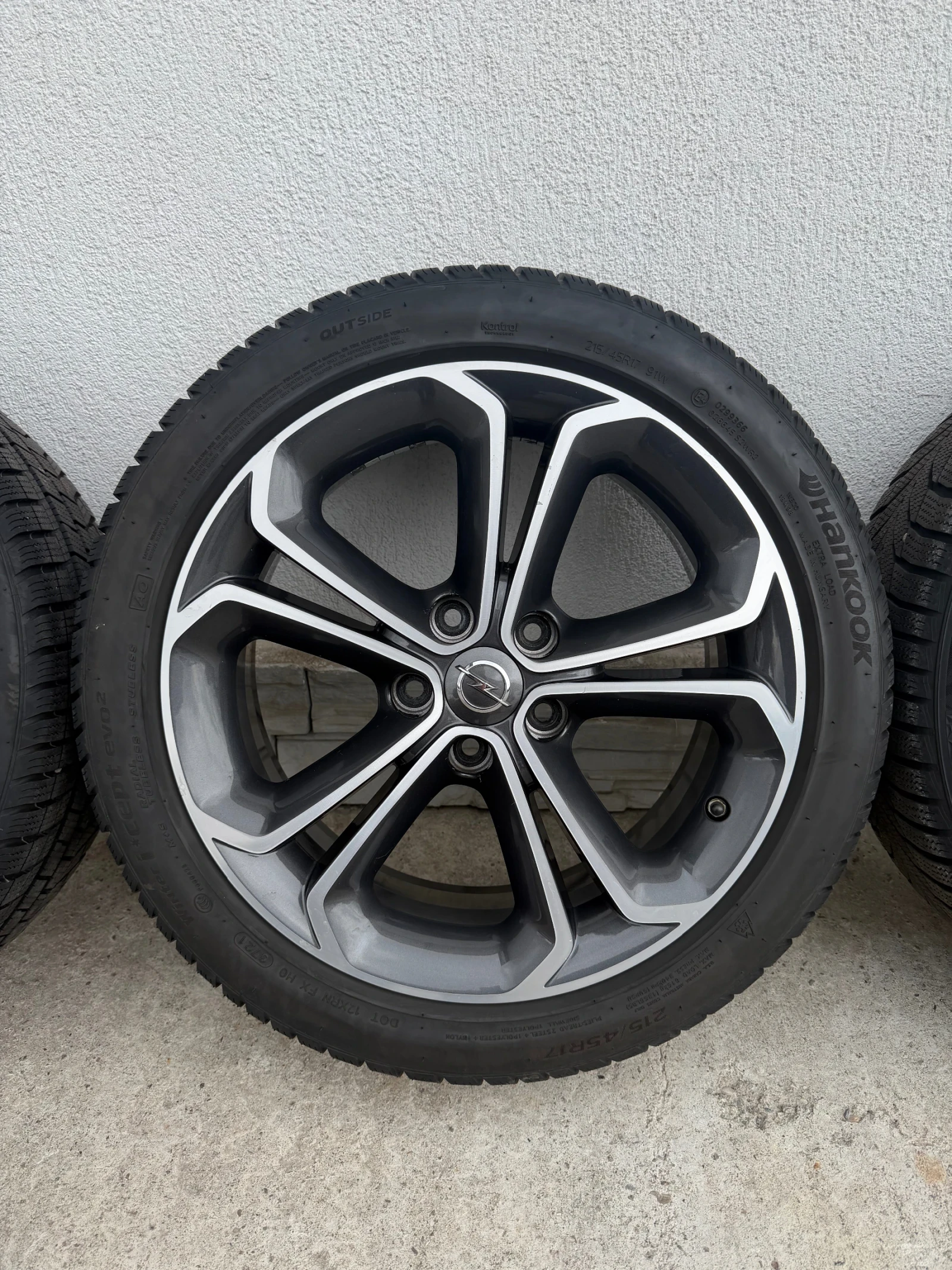 Гуми с джанти Nexen 215/45R17, снимка 8 - Гуми и джанти - 54075348
