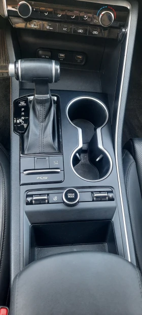 Kia K5 ТОП ОФЕРТА2.0 LPG всичко платено НАПЪЛНО ОБСЛ, снимка 12