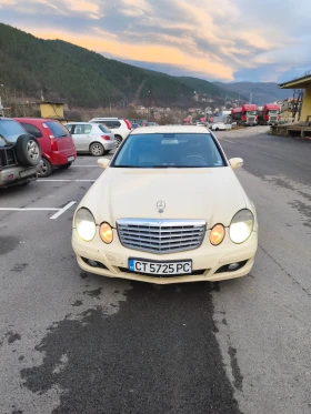 Mercedes-Benz E 200, снимка 2