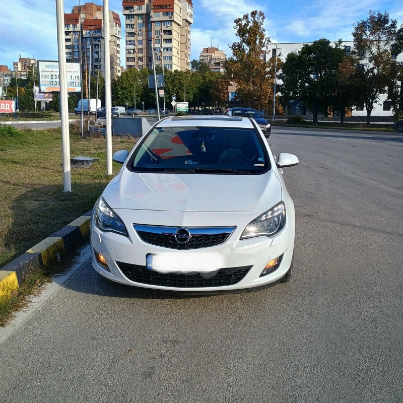 Opel Astra 1.4 Т, снимка 4 - Автомобили и джипове - 47560392