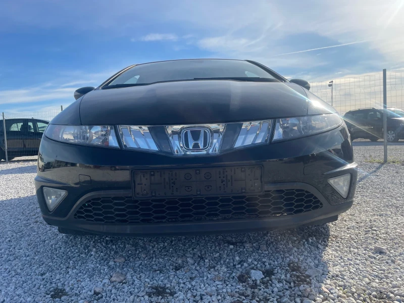 Honda Civic 1.8, снимка 4 - Автомобили и джипове - 48436144