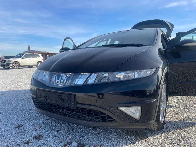 Honda Civic 1.8, снимка 2 - Автомобили и джипове - 48436144