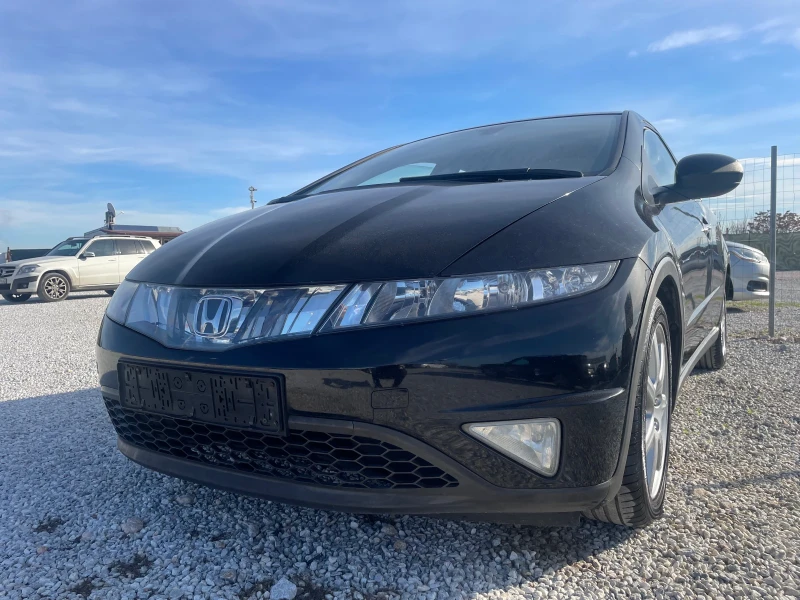 Honda Civic 1.8, снимка 3 - Автомобили и джипове - 48436144