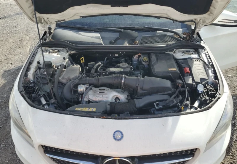 Mercedes-Benz CLA 250, снимка 11 - Автомобили и джипове - 49372754