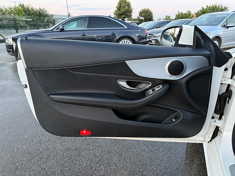 Mercedes-Benz C 220 AMG-PANORAMA-LED-BIXENON-9скорости-163218км !!!, снимка 7 - Автомобили и джипове - 50704677