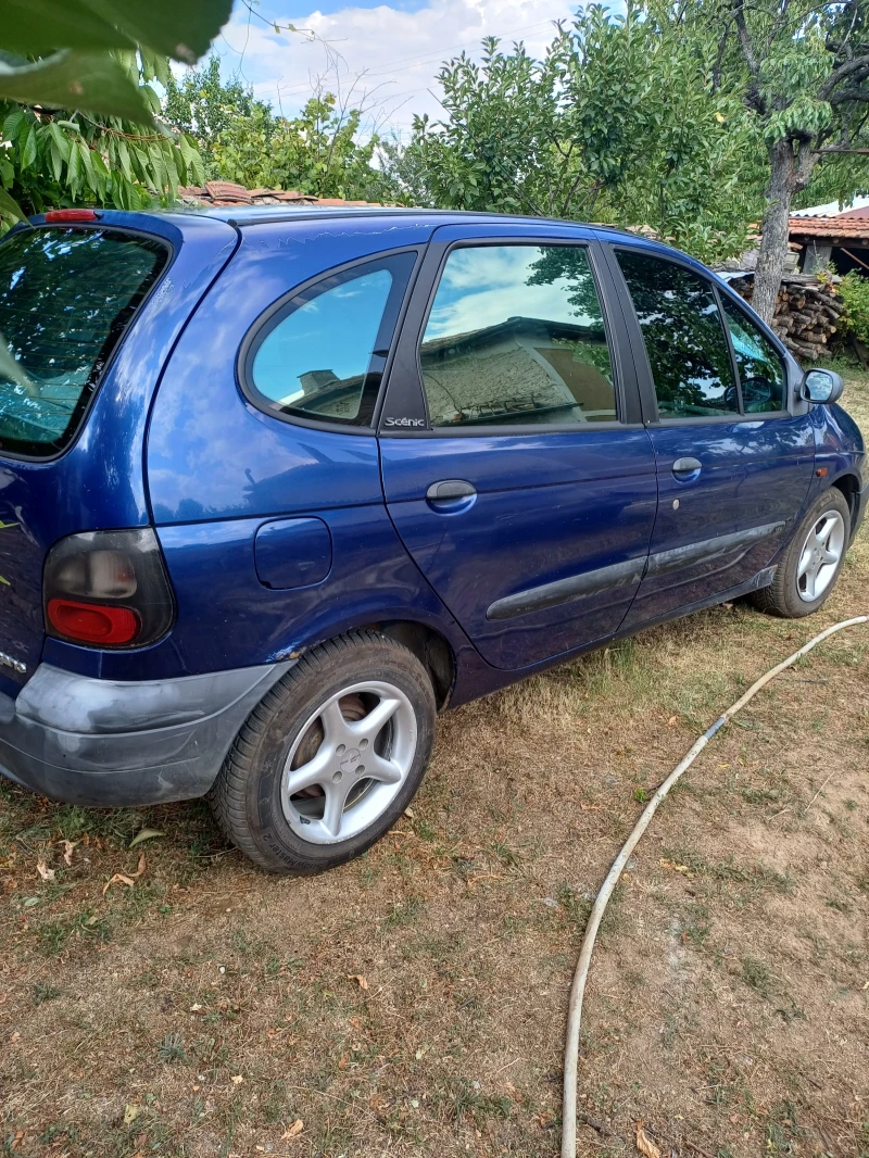 Renault Scenic, снимка 7 - Автомобили и джипове - 51007873