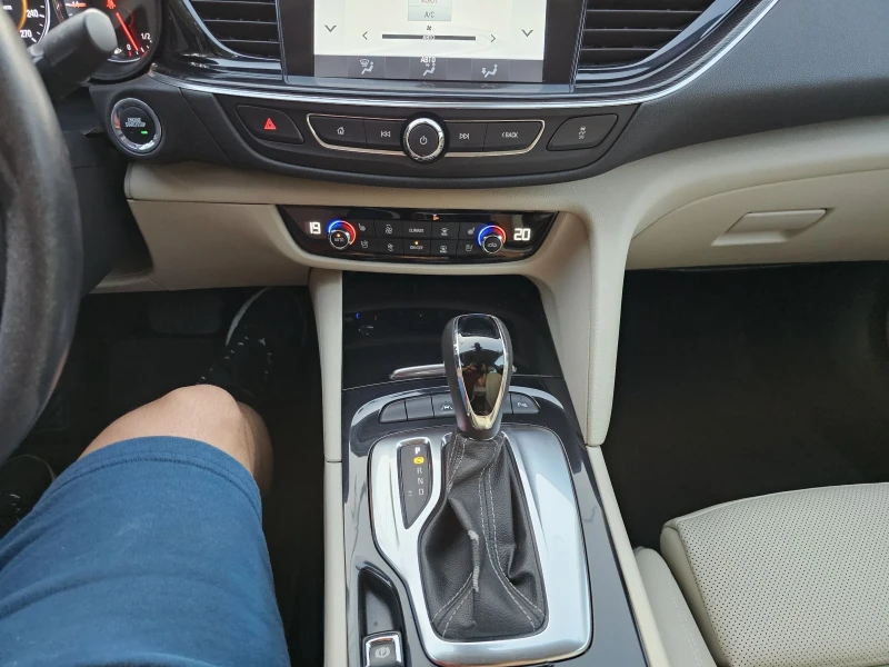 Opel Insignia 1.6, 136к.с, Автомат, НАПЪЛНО ОБСЛУЖЕНА, снимка 13 - Автомобили и джипове - 52505441