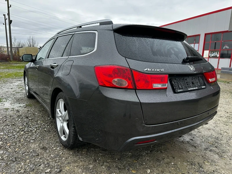 Honda Accord 2.2 Авт. Кожа Нави, снимка 6 - Автомобили и джипове - 52584674