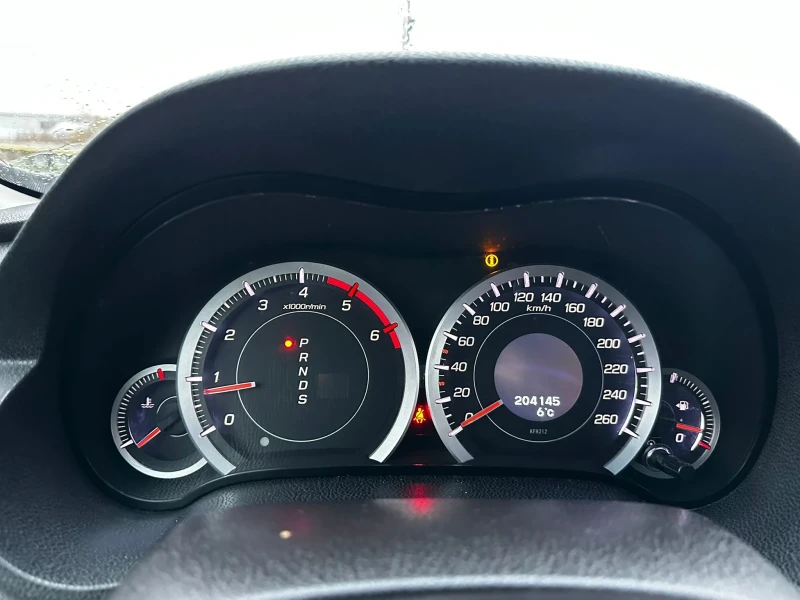 Honda Accord 2.2 Авт. Кожа Нави, снимка 11 - Автомобили и джипове - 52584674