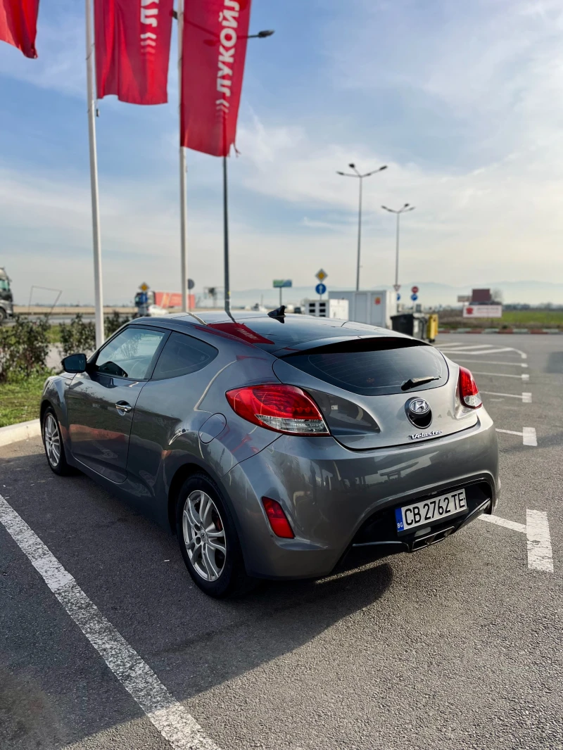 Hyundai Veloster , снимка 2 - Автомобили и джипове - 52841713