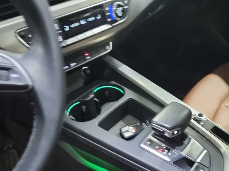 Audi A4 * Progressiv * CARFAX * ЦЕНА ДО БГ, снимка 12 - Автомобили и джипове - 52976627