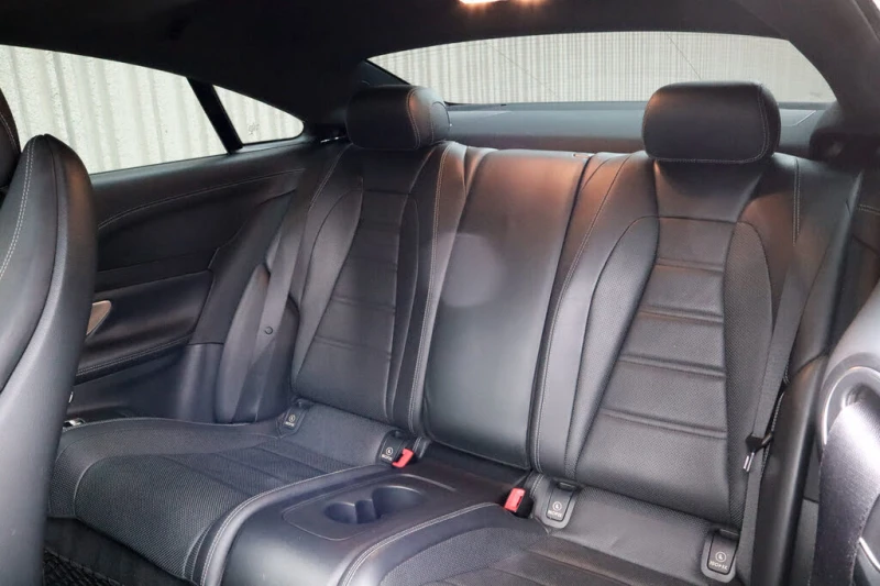 Mercedes-Benz E 53 AMG Coupe* 4MATIC+ * АвтоКредит* (ЦЕНА ДО БГ), снимка 9 - Автомобили и джипове - 53103702