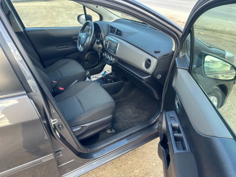 Toyota Yaris 1.4 D4D, снимка 14 - Автомобили и джипове - 53105815