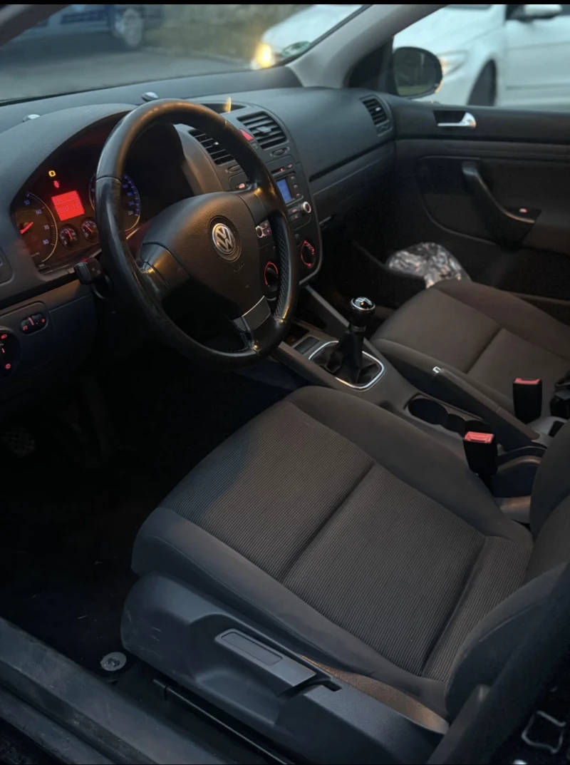 VW Golf, снимка 7 - Автомобили и джипове - 53193721
