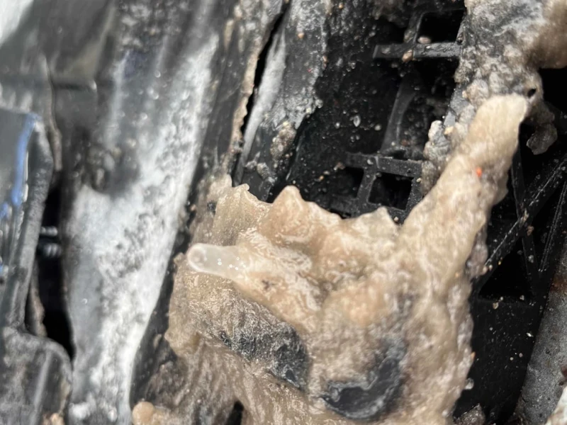 Mercedes-Benz C 400 * CARFAX * БЕЗ ПЪРВОНАЧАЛНА ВНОСКА, снимка 13 - Автомобили и джипове - 53220106