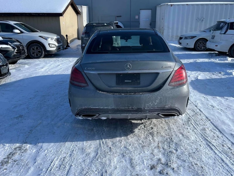 Mercedes-Benz C 400 * CARFAX * БЕЗ ПЪРВОНАЧАЛНА ВНОСКА, снимка 4 - Автомобили и джипове - 53220106