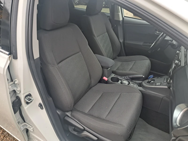 Toyota Auris 1.8 HYBRID* КЛИМА* NAVI* КАМЕРА* ТЕМПОМАТ, снимка 9 - Автомобили и джипове - 53283277