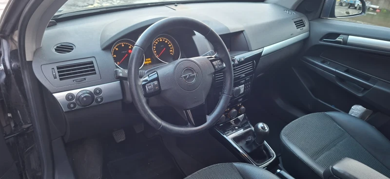 Opel Astra, снимка 6 - Автомобили и джипове - 53398669