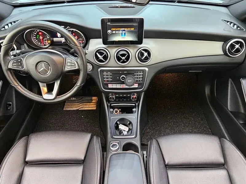 Mercedes-Benz CLA 250 САМО 30% АВАНС, снимка 14 - Автомобили и джипове - 55735098