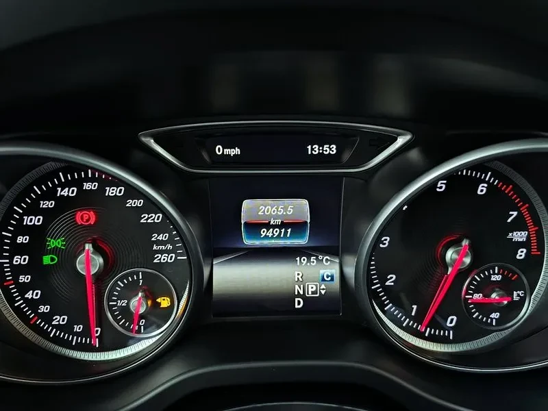 Mercedes-Benz CLA 250 САМО 30% АВАНС, снимка 15 - Автомобили и джипове - 55735098