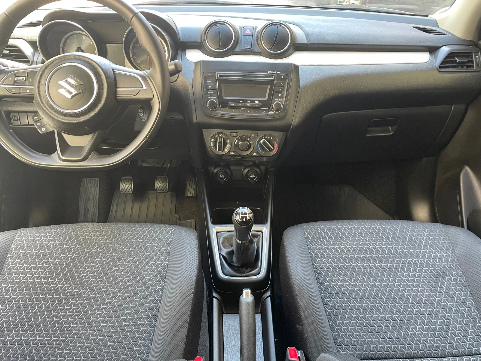 Suzuki Swift  - изображение 7