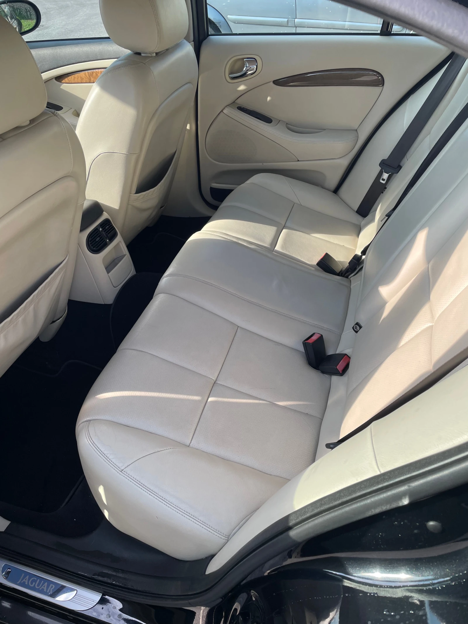 Jaguar S-type Sport - изображение 9