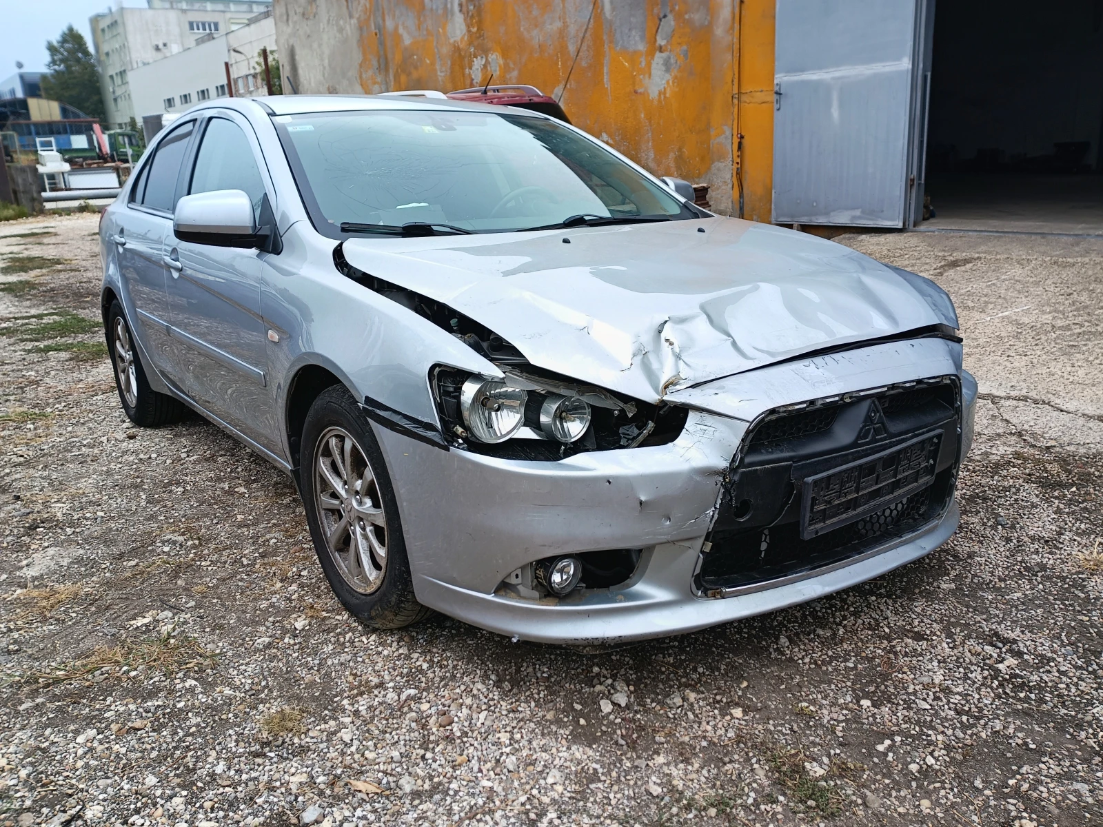 Mitsubishi Lancer 1.6 i MIVEC na chasti - изображение 2