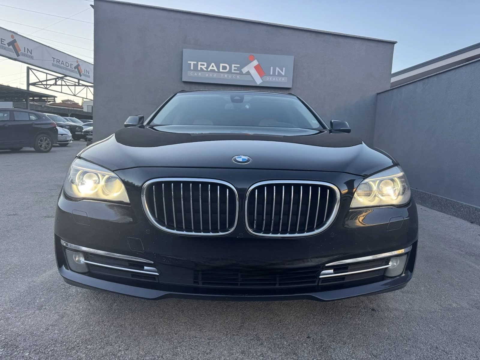 BMW 730 d xDrive - изображение 2