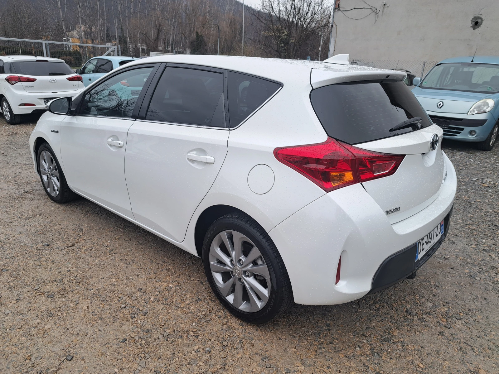 Toyota Auris 1.8 HYBRID* �����* NAVI* ������* �������� | Mobile.bg � ����������� 5