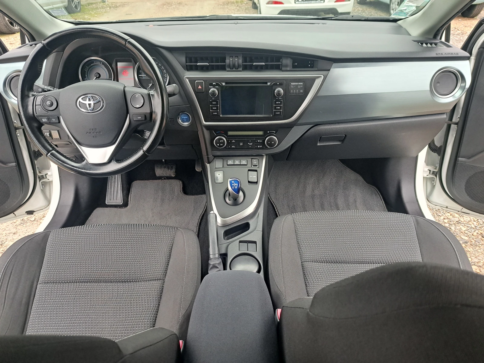 Toyota Auris 1.8 HYBRID* �����* NAVI* ������* �������� | Mobile.bg � ����������� 10