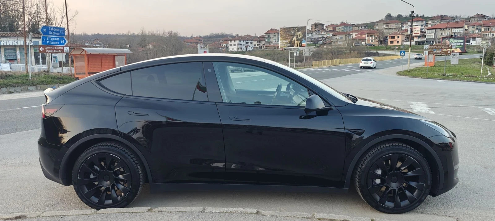 Tesla Model Y LR/DUAL MOTOR/AWD, снимка 4 - Автомобили и джипове - 53740256