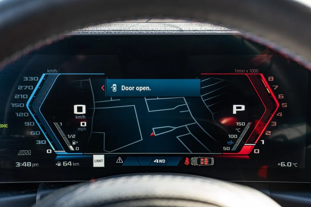 BMW M3 COMPETITION * XDRIVE * DISTRONIC * 360 * LASER , снимка 12 - Автомобили и джипове - 53811595