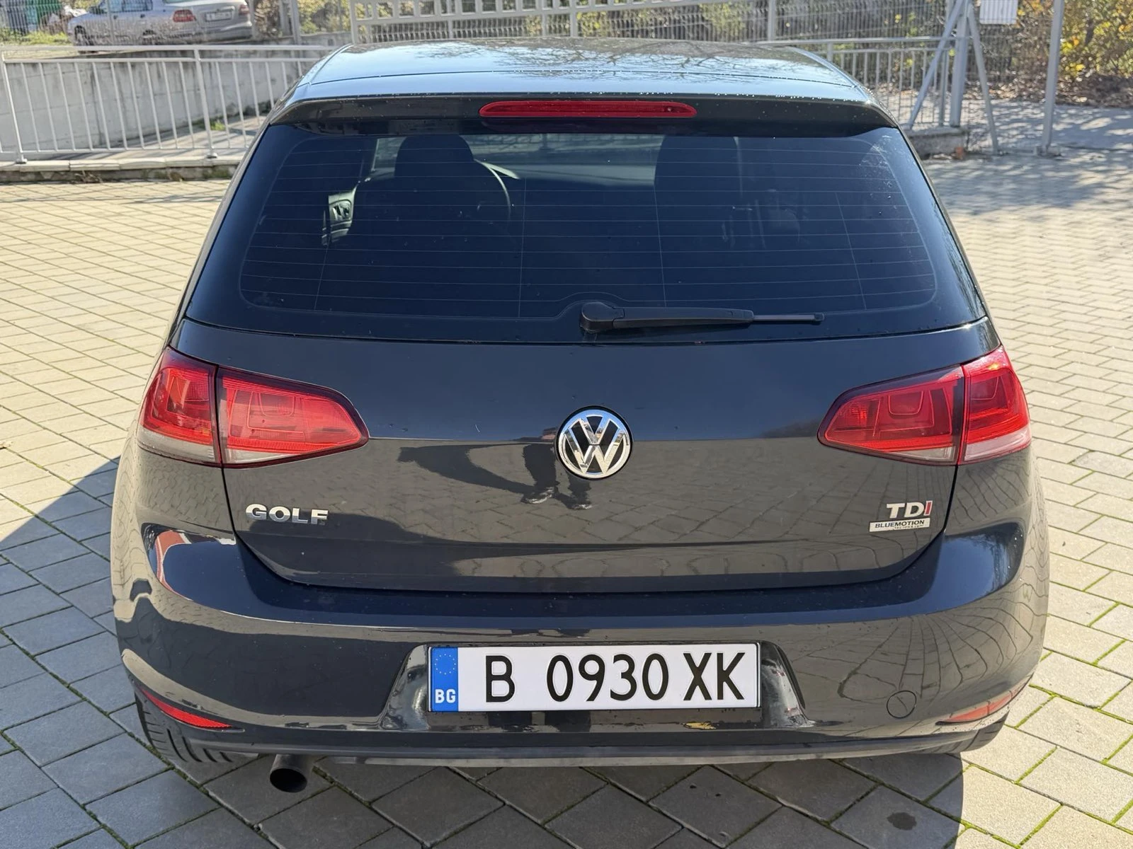 VW Golf 1.6 TDI Като нов, снимка 5 - Автомобили и джипове - 53950781