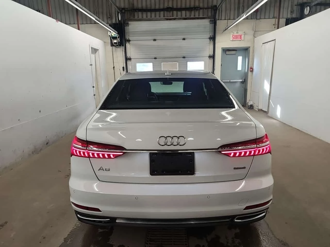 Audi A6 TECHNIK  CARFAX, снимка 17 - Автомобили и джипове - 53999178