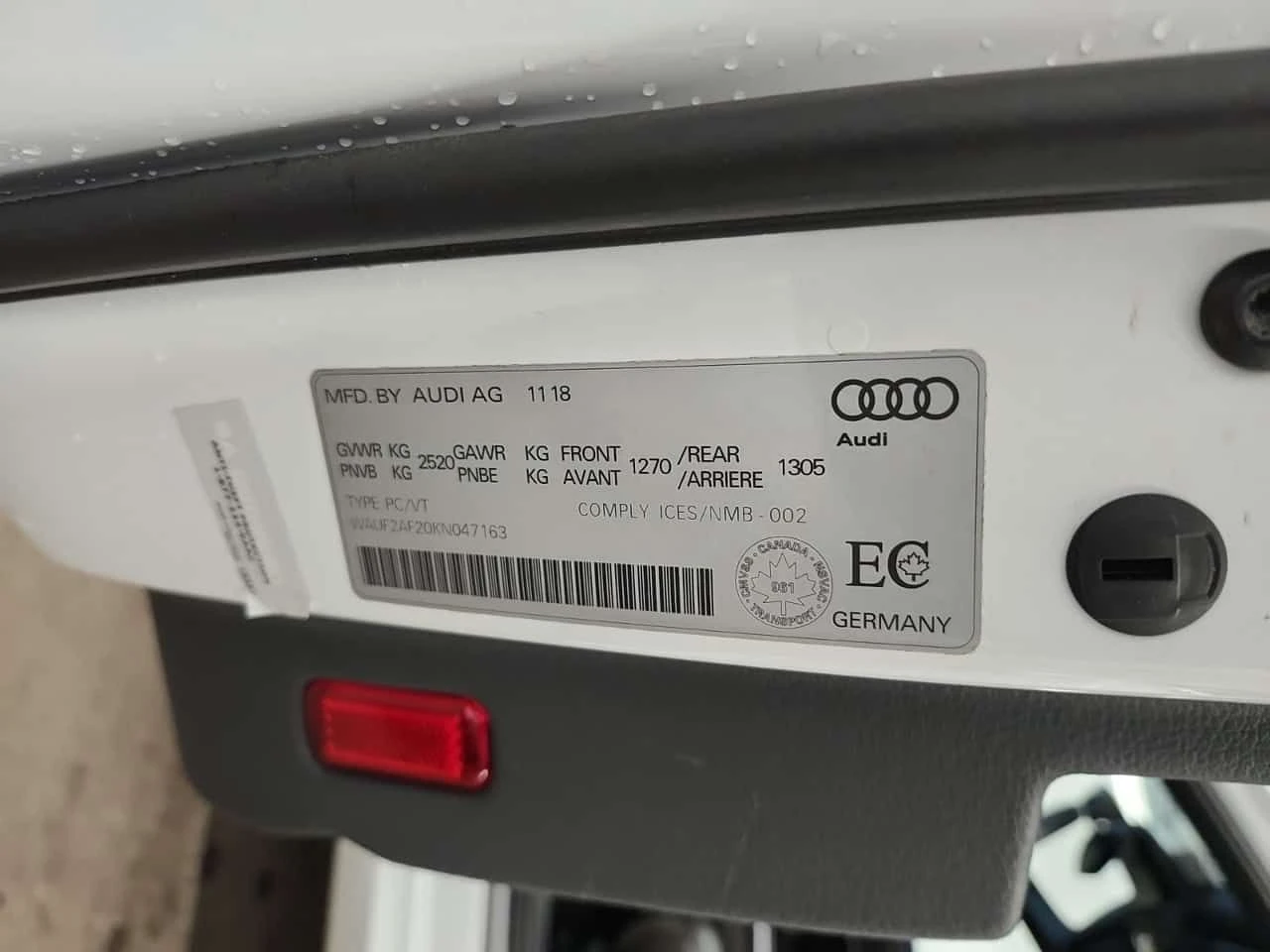 Audi A6 TECHNIK  CARFAX, снимка 15 - Автомобили и джипове - 53999178