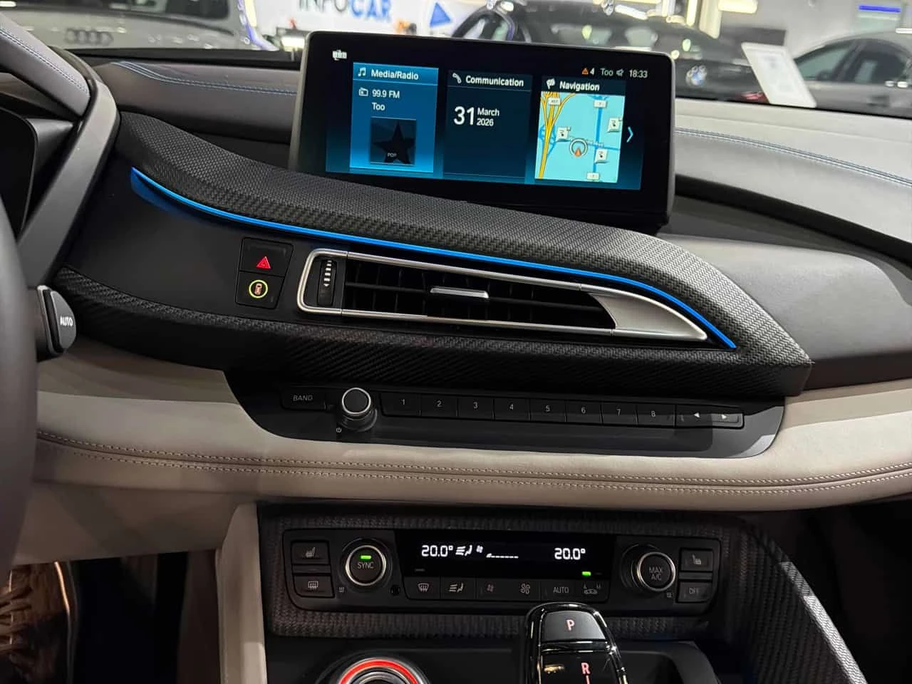 BMW i8 * Coupe * CARFAX * ��� ������������ ������ | Mobile.bg � ����������� 9