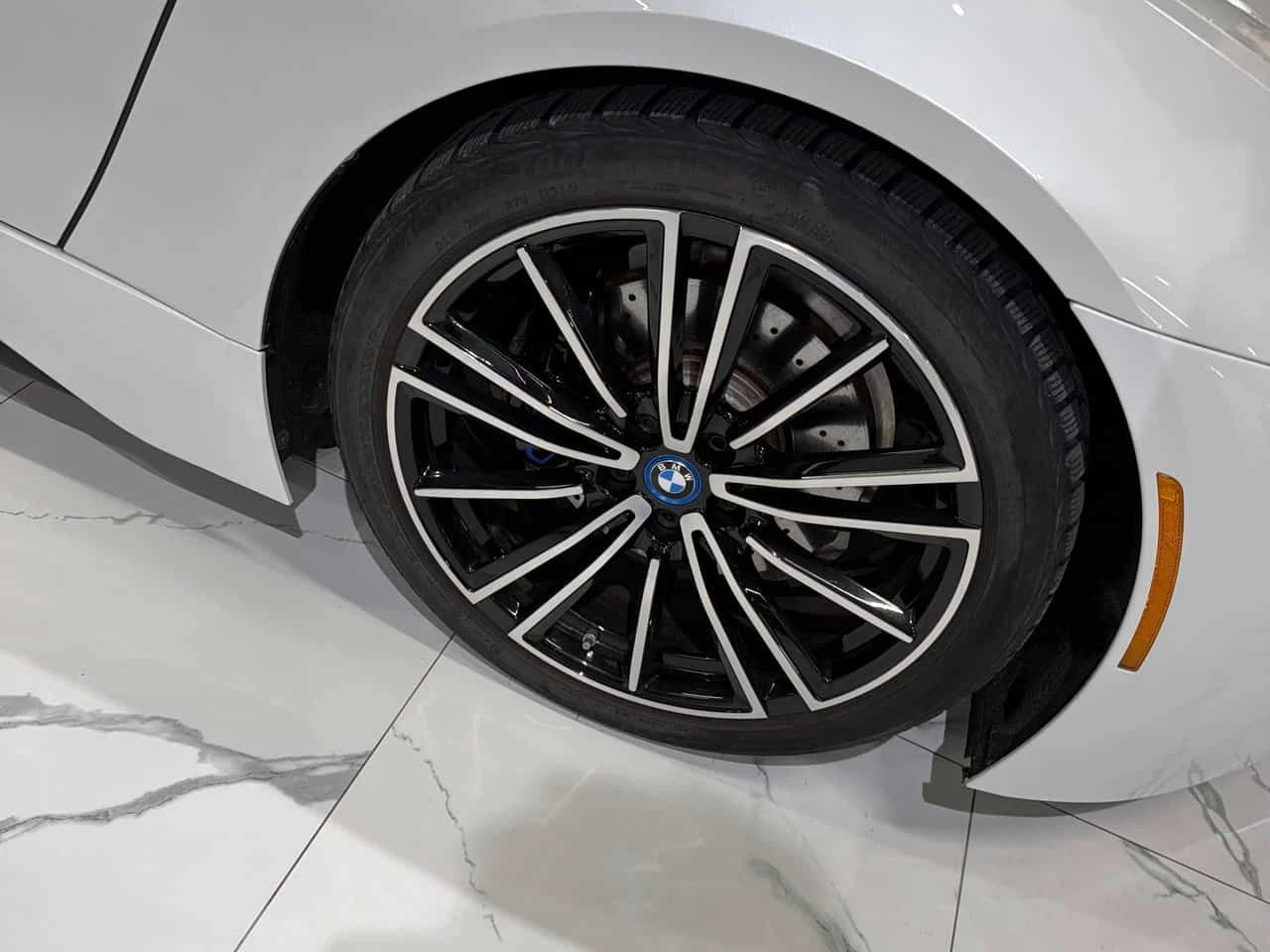 BMW i8 * Coupe * CARFAX * ��� ������������ ������ | Mobile.bg � ����������� 7