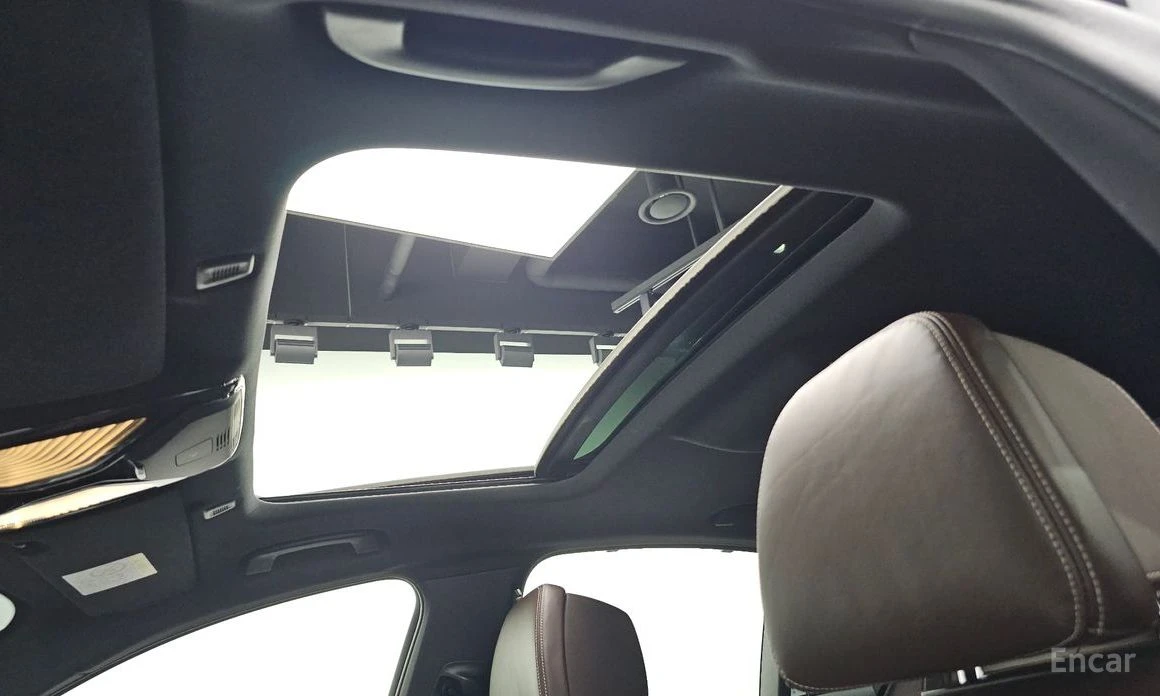 BMW 550 * XDRIVE* МПАКЕТ* РЕКАРО* КАМЕРИ* 360* ДИГ.* ТАБЛО, снимка 15 - Автомобили и джипове - 54066330