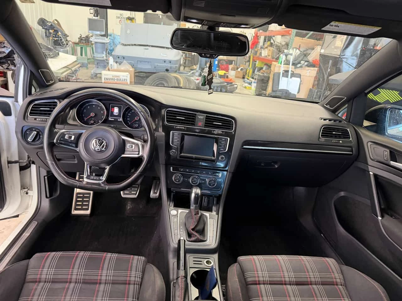 VW Golf * GTI* Autobahn * , снимка 11 - Автомобили и джипове - 54970684