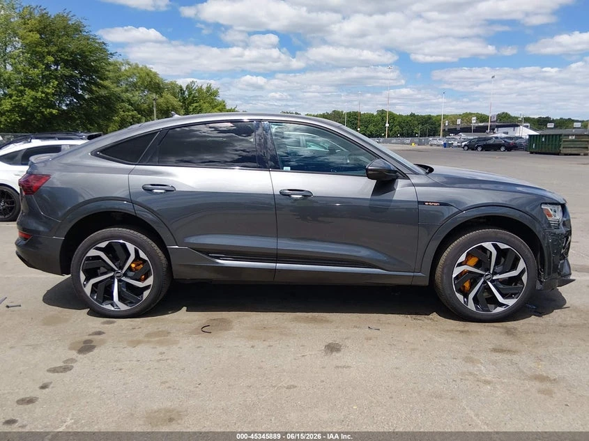 Audi E-Tron Sportback Premium Plus S Line Quattro, снимка 13 - Автомобили и джипове - 55004195